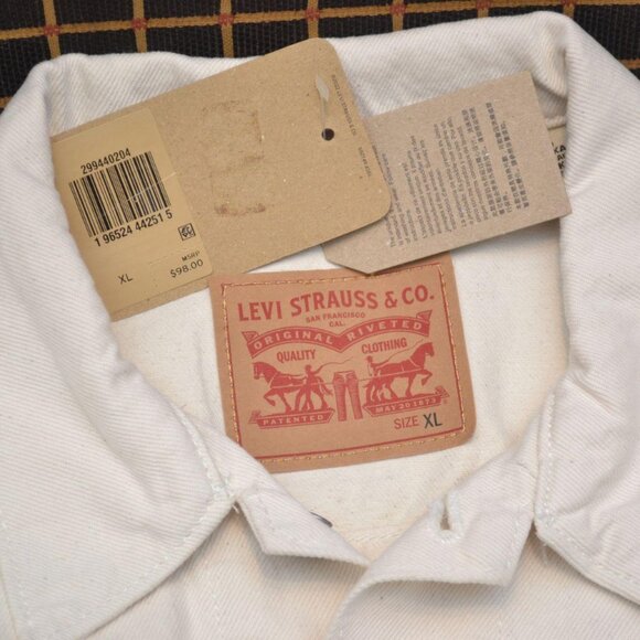 Levi's Women's Denim Ex Boyfriend Trucker Jacket in Beige BNWT XL - Picture 5 of 8